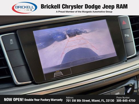 Used 2020 Buick Enclave Essence w/ LPO, Hit The Road Package FWD image 32