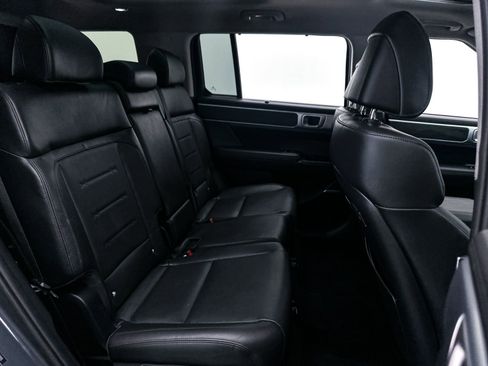 Used 2025 Hyundai Santa Fe Limited AWD/4WD image 33