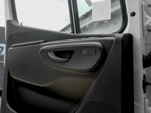 New 2026 Mercedes-Benz Sprinter 2500 image 13
