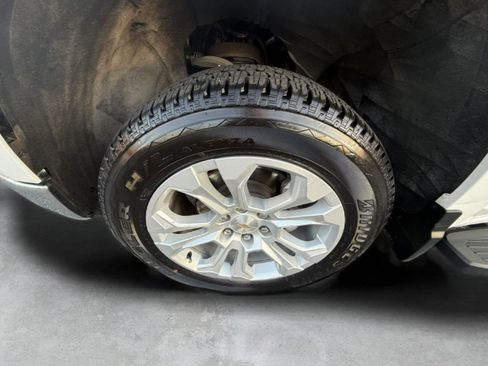 Certified 2022 Chevrolet Silverado 1500 LTZ w/ Z71 Off-Road Package image 14