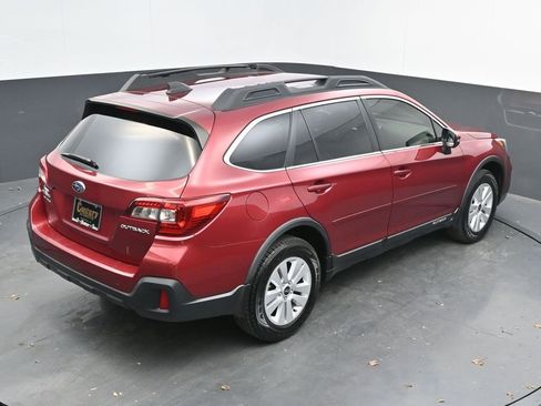 Used 2018 Subaru Outback 2.5i Premium image 40