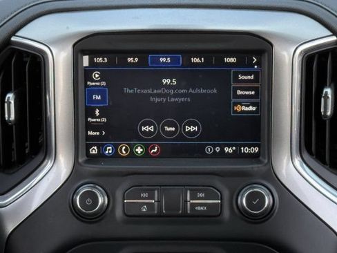 Used 2021 Chevrolet Silverado 1500 LT Trail Boss w/ Convenience Package II AWD/4WD image 17