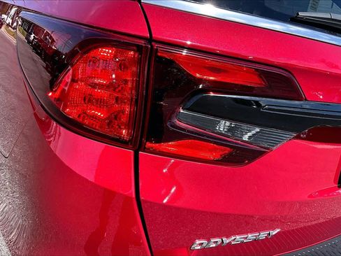 Used 2023 Honda Odyssey Sport image 29