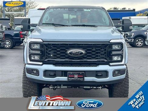 New 2026 Ford F250 Lariat w/ Black Appearance Package AWD/4WD image 2