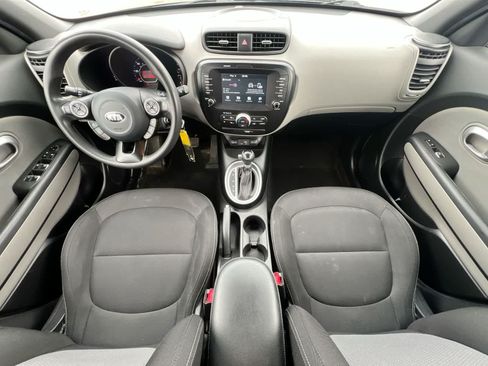 Used 2019 Kia Soul + FWD image 15