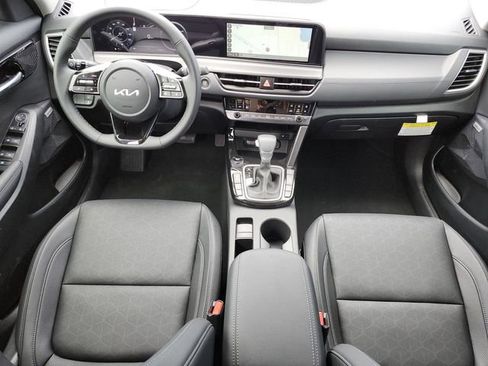 New 2026 Kia Seltos SX w/ SX Sunroof Package AWD/4WD image 16