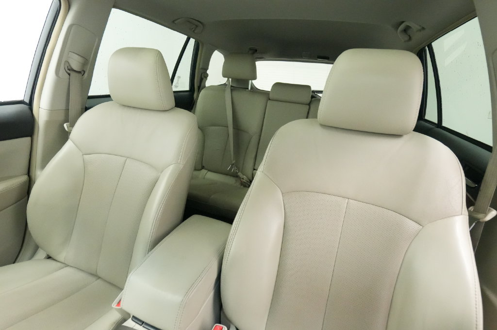 Used 2012 Subaru Outback 2.5i Limited w/ Moonroof Pkg AWD/4WD image 13