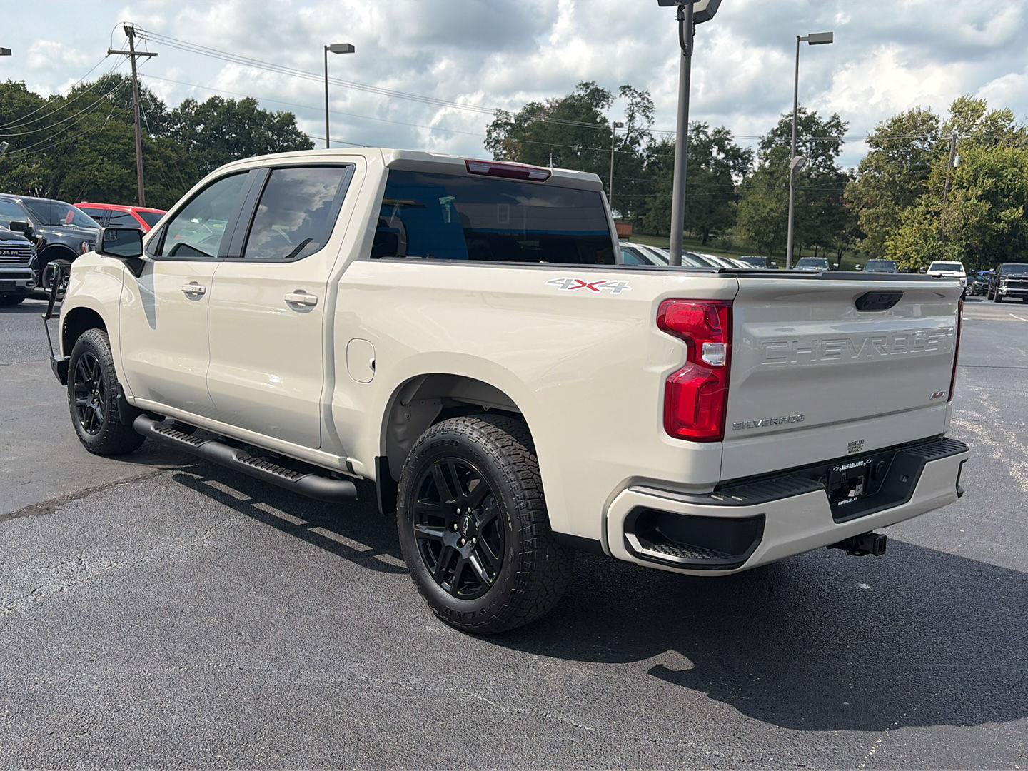 Used 2026 Chevrolet Silverado 1500 RST w/ RST Select Package AWD/4WD image 3