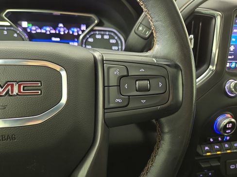 Used 2020 GMC Sierra 1500 AT4 w/ AT4 Premium Package AWD/4WD image 17