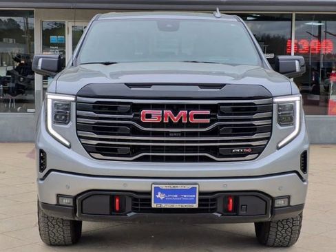 Used 2025 GMC Sierra 1500 AT4 w/ AT4 Premium Package AWD/4WD image 2