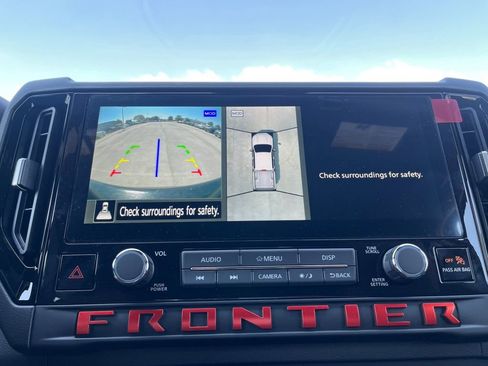 New 2026 Nissan Frontier PRO-4X w/ Pro-4x Convenience Package image 9