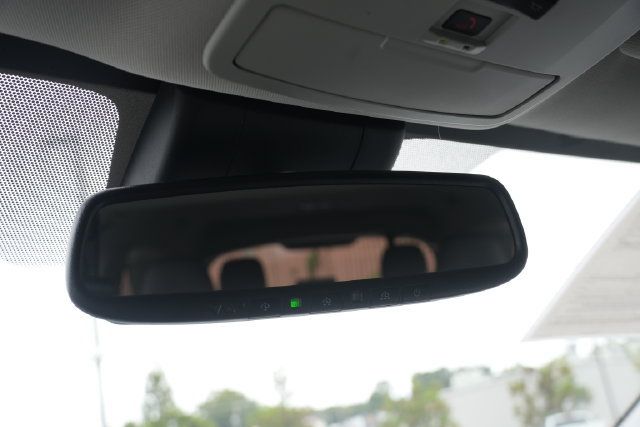 Used 2024 Toyota Sienna XLE FWD image 46