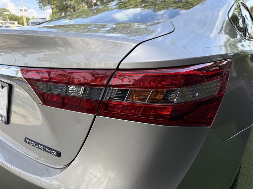 Used 2016 Toyota Avalon Touring FWD image 12
