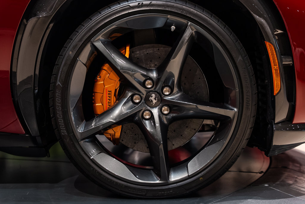 Used 2026 Ferrari Purosangue AWD/4WD image 16