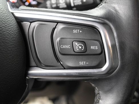 Used 2022 Jeep Wrangler Unlimited Sahara image 22
