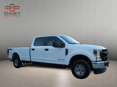 Used 2021 Ford F250 XL w/ Power Equipment Group AWD/4WD image 3