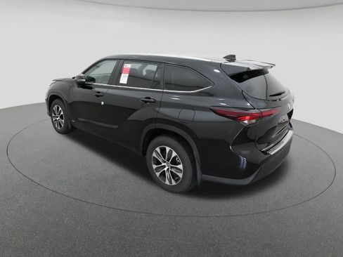 New 2026 Toyota Highlander XLE AWD/4WD image 5