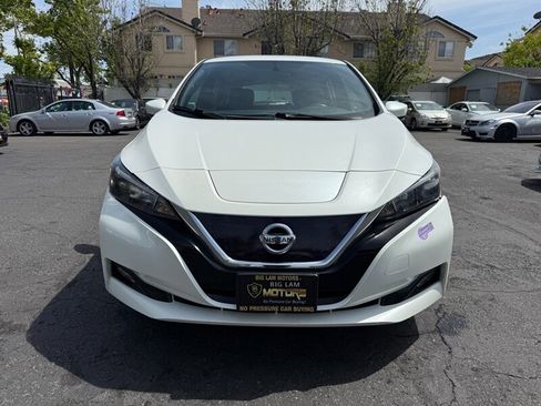 Used 2018 Nissan Leaf SV w/ Protection Package image 2