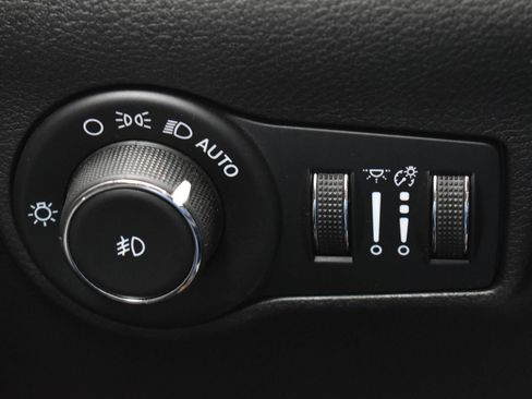 Used 2022 Jeep Compass Trailhawk w/ Trailhawk Convenience Group image 19