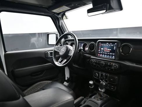 Used 2021 Jeep Gladiator Overland AWD/4WD image 38