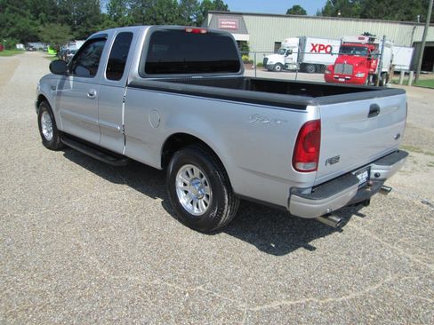 Used 2002 Ford F150 XLT RWD image 28