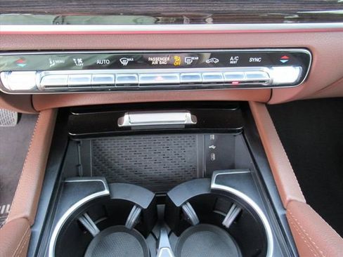 Used 2025 Mercedes-Benz GLS 450 4MATIC image 28