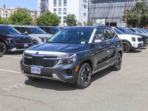 New 2026 Kia Seltos EX FWD image 12