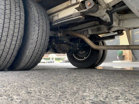 Used 2012 Mercedes-Benz Sprinter 3500 image 38