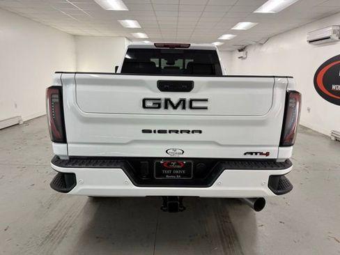 New 2026 GMC Sierra 2500 AT4 w/ AT4 Premium Plus Package image 7