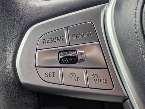 Used 2025 BMW X7 xDrive40i AWD/4WD image 24