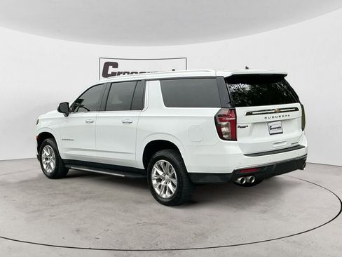 Used 2022 Chevrolet Suburban Premier image 3