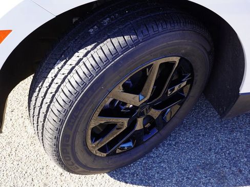 Certified 2023 Chevrolet Equinox LT image 15