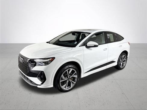 Used 2023 Audi Q4 e-tron Premium w/ Convenience Package AWD/4WD image 2