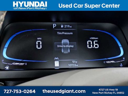 Used 2025 Hyundai Elantra Sport FWD image 28