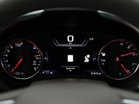 Used 2024 Chevrolet Malibu LT image 11