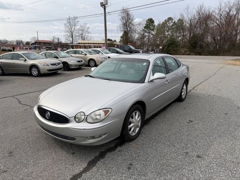 Used 2006 Buick LaCrosse CXL w/ Driver Confidence Package image 1