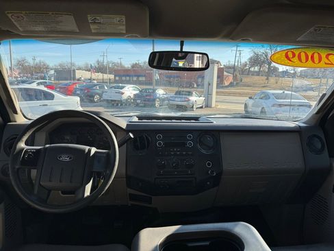 Used 2009 Ford F350 XL image 18
