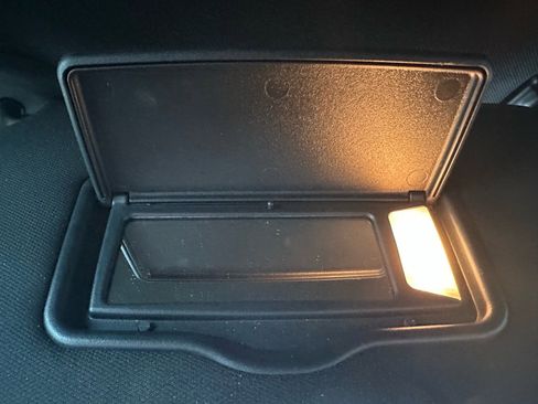 Certified 2019 Ford Explorer FWD image 36