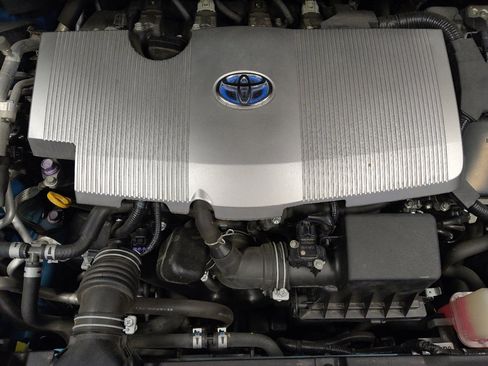 Used 2017 Toyota Prius Prime Plus w/ Carpet Mat Package FWD image 30