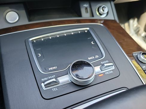 Used 2018 Audi Q5 2.0T Premium Plus w/ Premium Plus Package AWD/4WD image 27