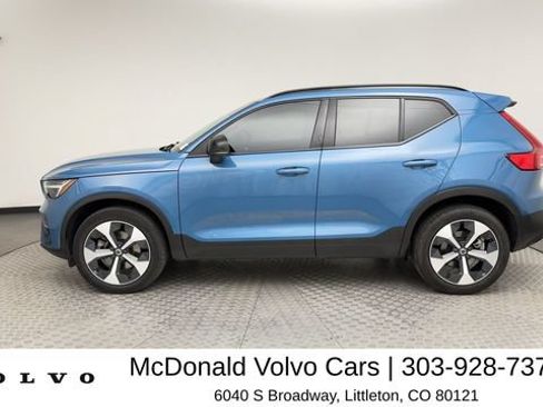 Certified 2024 Volvo XC40 B5 Plus w/ Protection Package Premier AWD/4WD image 5