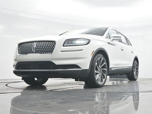 Used 2022 Lincoln Nautilus Reserve w/ Equipment Group 201A AWD/4WD image 34