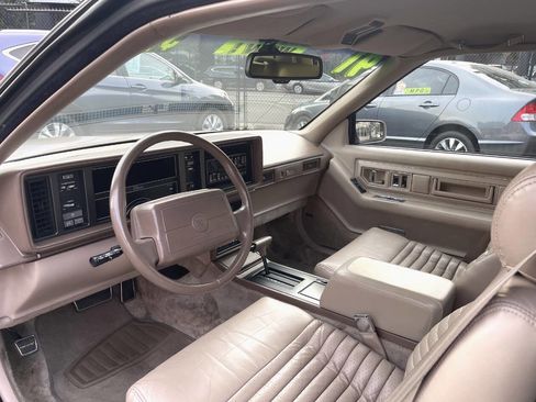 Used 1991 Cadillac Eldorado Coupe image 17