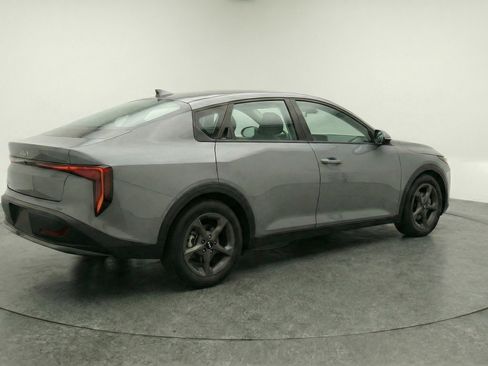 Used 2025 Kia K4 LXS image 9