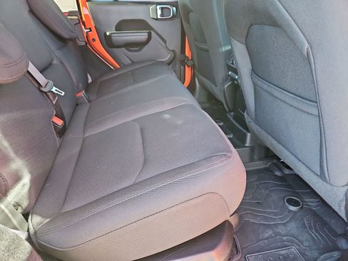 Used 2023 Jeep Wrangler Unlimited w/ Convenience Group image 21