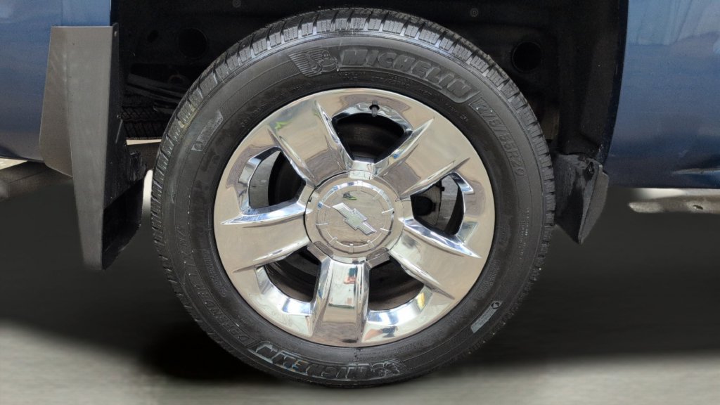 Used 2015 Chevrolet Silverado 1500 LTZ AWD/4WD image 28