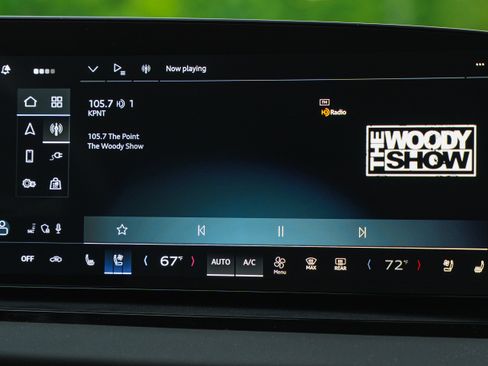 Used 2025 Audi Q6 e-tron Premium Plus w/ Premium Plus AWD/4WD image 13