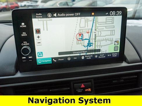 Used 2024 Honda Pilot Touring image 11