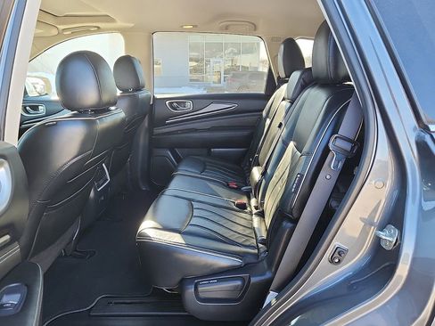 Used 2019 INFINITI QX60 Luxe w/ Essential Package image 6