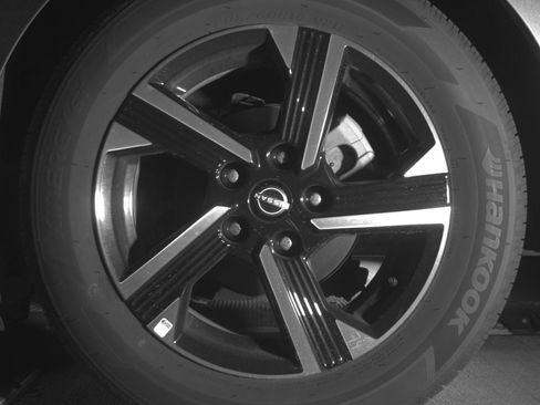 Used 2025 Nissan Sentra SV FWD image 13